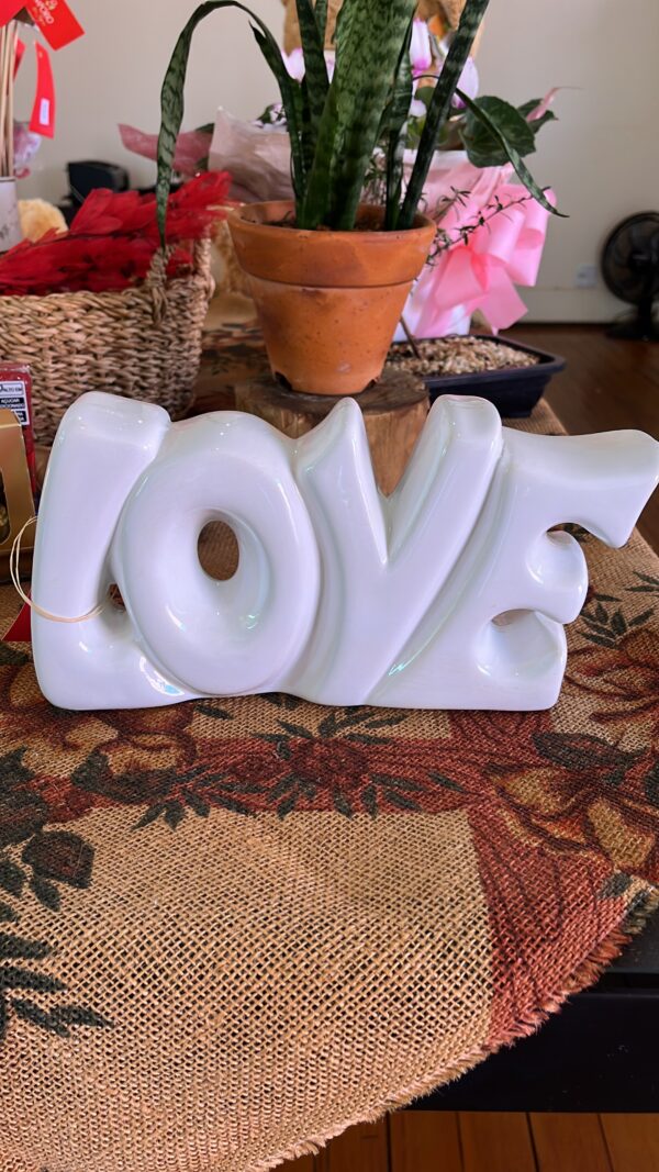 ENFEITE “LOVE”