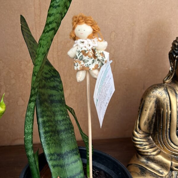 MINI BONECA NO PALITINHO